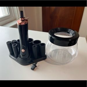 Spinning makeup brush cleaner